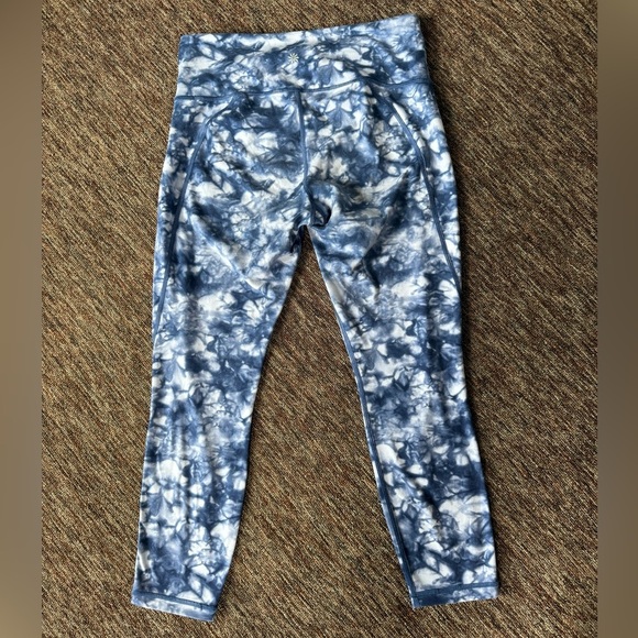 Athleta Tie Dye Powervita Leggings Size Medium - Picture 3 of 6